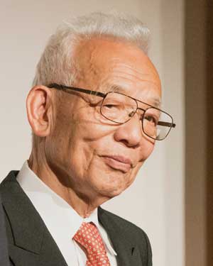 眞鍋淑郎