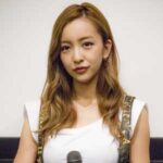 板野友美
